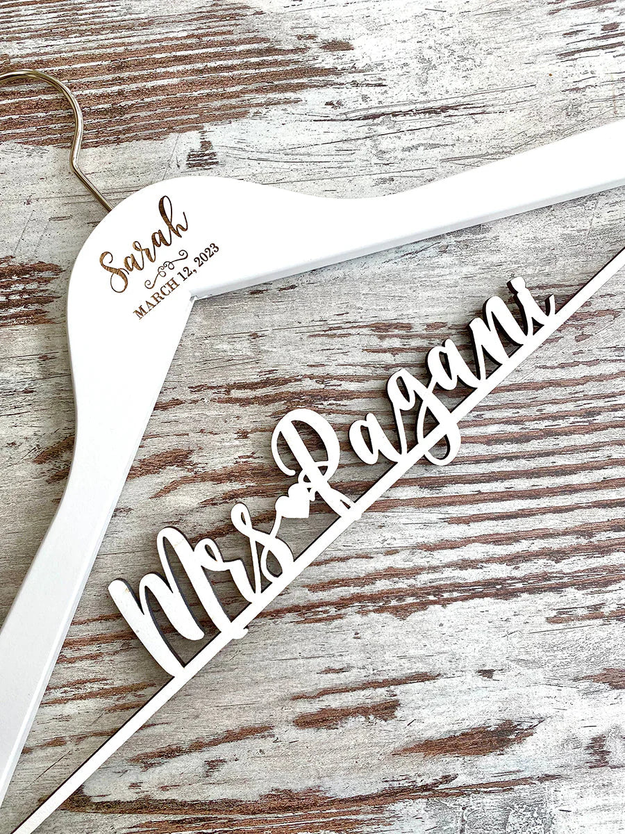 Personalized Wedding Hanger with Laser Engraving "Magic of the Moment"